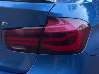 BMW 3 Series 2.0 330e 7.6kWh M Sport Shadow Edition Saloon 4dr Petrol Plug-in