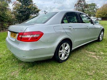 Mercedes-Benz E Class 2.1 E250 CDI BlueEfficiency Avantgarde Edition 125 Saloon 4dr Di