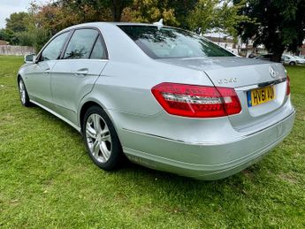 Mercedes-Benz E Class 2.1 E250 CDI BlueEfficiency Avantgarde Edition 125 Saloon 4dr Di