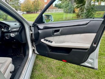 Mercedes-Benz E Class 2.1 E250 CDI BlueEfficiency Avantgarde Edition 125 Saloon 4dr Di