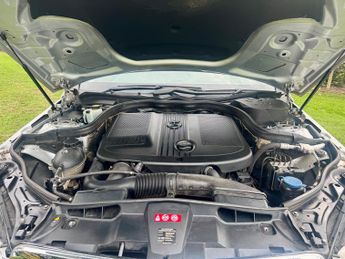 Mercedes-Benz E Class 2.1 E250 CDI BlueEfficiency Avantgarde Edition 125 Saloon 4dr Di