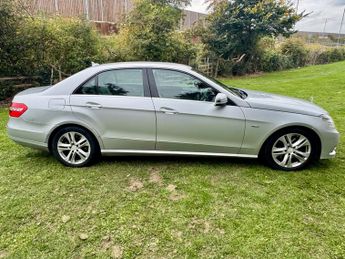 Mercedes-Benz E Class 2.1 E250 CDI BlueEfficiency Avantgarde Edition 125 Saloon 4dr Di