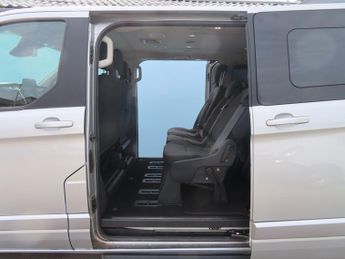 Ford Tourneo Custom 2.0 320 EcoBlue Titanium Minibus 9 SEAT AUTO AIR CON ALLOYS CRUI