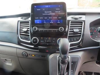 Ford Tourneo Custom 2.0 320 EcoBlue Titanium Minibus 9 SEAT AUTO AIR CON ALLOYS CRUI