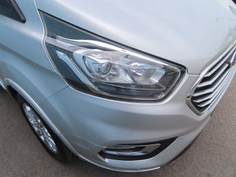 Ford Tourneo Custom 2.0 320 EcoBlue Titanium Minibus 9 SEAT AUTO AIR CON ALLOYS CRUI