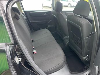 Citroen C4 1.6i 16V SX Hatchback 5dr Petrol Automatic (180 g/km, 110 bhp)