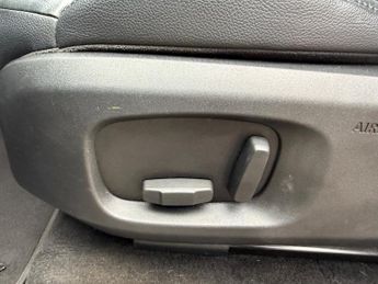 Land Rover Range Rover Evoque 2.0 TD4 SE SUV 5dr Diesel Auto 4WD Euro 6 (s/s) (180 ps)