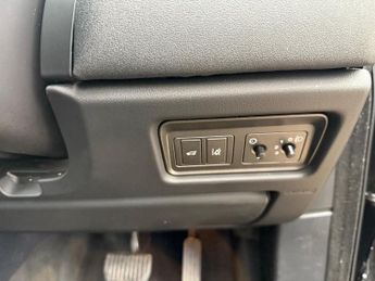 Land Rover Range Rover Evoque 2.0 TD4 SE SUV 5dr Diesel Auto 4WD Euro 6 (s/s) (180 ps)