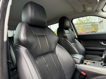 Land Rover Range Rover Evoque 2.0 TD4 SE SUV 5dr Diesel Auto 4WD Euro 6 (s/s) (180 ps)