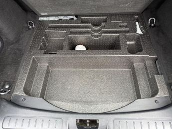 Land Rover Range Rover Evoque 2.0 TD4 SE SUV 5dr Diesel Auto 4WD Euro 6 (s/s) (180 ps)