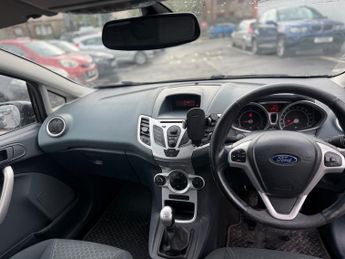 Ford Fiesta 1.6 TDCi Titanium Hatchback 3dr Diesel Manual (110 g/km, 89 bhp)