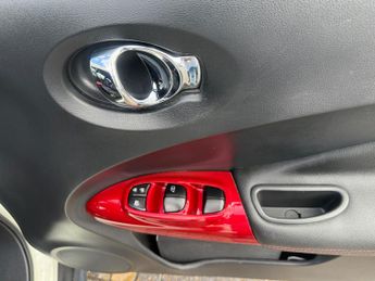 Nissan Juke 1.6 Tekna SUV 5dr Petrol XTRON Euro 6 (117 ps)