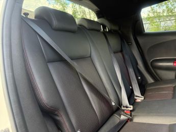 Nissan Juke 1.6 Tekna SUV 5dr Petrol XTRON Euro 6 (117 ps)