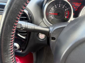 Nissan Juke 1.6 Tekna SUV 5dr Petrol XTRON Euro 6 (117 ps)