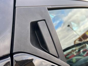 Nissan Micra 1.0 IG-T Acenta Hatchback 5dr Petrol XTRON Euro 6 (s/s) (92 ps)