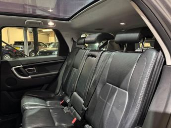 Land Rover Discovery Sport 2.0 TD4 HSE Black SUV 5dr Diesel Auto 4WD Euro 6 (s/s) (180 ps)