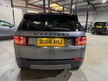 Land Rover Discovery Sport 2.0 TD4 HSE Black SUV 5dr Diesel Auto 4WD Euro 6 (s/s) (180 ps)