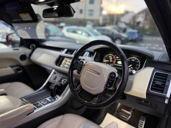 Land Rover Range Rover Sport 3.0 SD V6 Autobiography Dynamic SUV 5dr Diesel Auto 4WD Euro 5 (