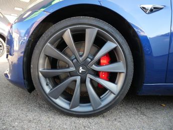 Tesla Model 3 (Dual Motor) Performance Electric Auto 4WDE (Performance Upgrade