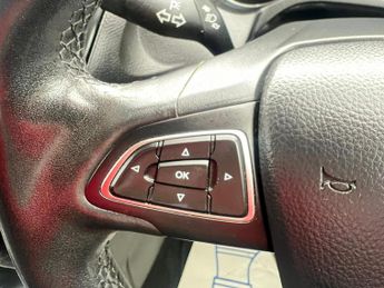 Ford Focus 1.6 Zetec Powershift Euro 6 5dr