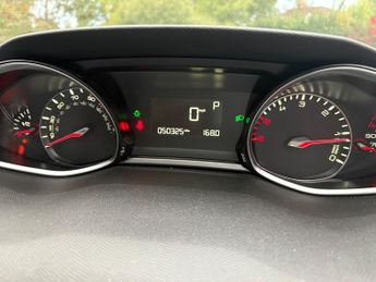 Peugeot 308 2.0 BlueHDi Allure Hatchback 5dr Diesel EAT Euro 6 (s/s) (150 ps