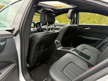 Mercedes-Benz CLS Class 3.0 CLS350d V6 AMG Line (Premium) Coupe 4dr Diesel G-Tronic+ Eur