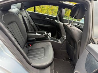 Mercedes-Benz CLS Class 3.0 CLS350d V6 AMG Line (Premium) Coupe 4dr Diesel G-Tronic+ Eur