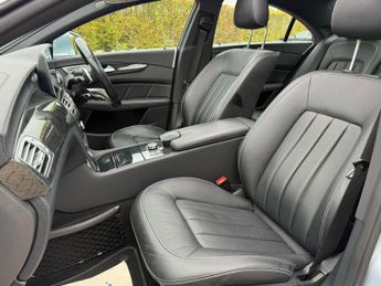 Mercedes-Benz CLS Class 3.0 CLS350d V6 AMG Line (Premium) Coupe 4dr Diesel G-Tronic+ Eur