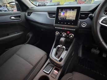 Renault Arkana 1.3 TCe MHEV Iconic SUV 5dr Petrol EDC 2WD Euro 6 (s/s) (140 ps)