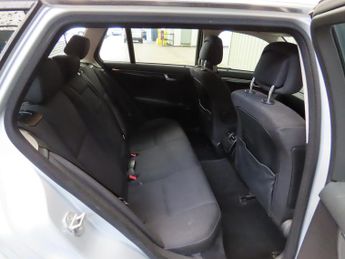 Mercedes-Benz C Class 1.8 C180 BlueEfficiency Executive SE Estate 5dr Petrol Auto Euro