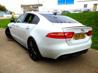 Jaguar XE 2.0d R-Sport Saloon 4dr Diesel Auto Euro 6 (s/s) (180 ps)