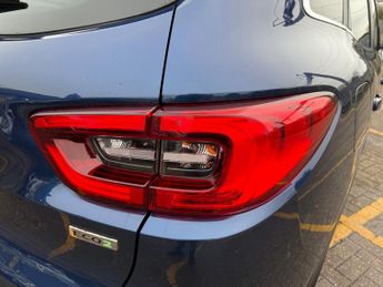 Renault Kadjar 1.5 dCi Dynamique Nav SUV 5dr Diesel EDC Euro 6 (s/s) (110 ps)