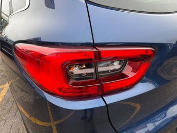 Renault Kadjar 1.5 dCi Dynamique Nav SUV 5dr Diesel EDC Euro 6 (s/s) (110 ps)