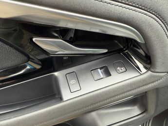 Land Rover Range Rover Evoque 2.0 D180 R-Dynamic SE SUV 5dr Diesel Auto 4WD Euro 6 (s/s) (180 