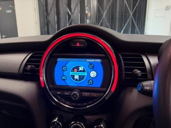 Mini Hatch 1.5 Cooper Hatchback 5dr Petrol Steptronic Euro 6 (s/s) (136 ps)