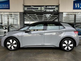 Volkswagen ID.3 Pro Performance 58kWh Life Hatchback Electric Auto (204 ps) 5dr