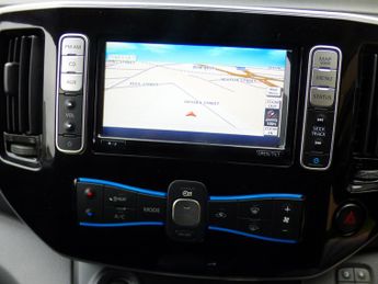 Nissan e-NV200 Tekna Panel Van 5dr Electric Auto SWB (Rapid) (109 ps)