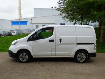 Nissan e-NV200 Tekna Panel Van 5dr Electric Auto SWB (Rapid) (109 ps)