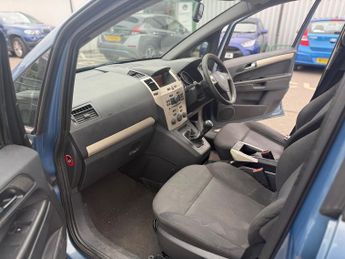 Vauxhall Zafira 1.6 Exclusiv MPV 5dr Petrol Manual Euro 4 (105 ps)