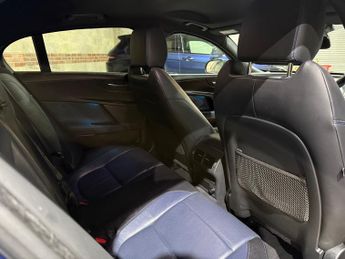 Jaguar XE 2.0d R-Sport Saloon 4dr Diesel Auto Euro 6 (s/s) (180 ps)