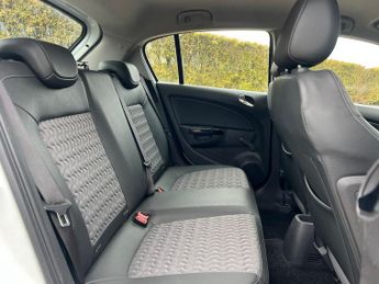 Vauxhall Corsa 1.4 16V SE Hatchback 5dr Petrol Auto Euro 5 (100 ps)