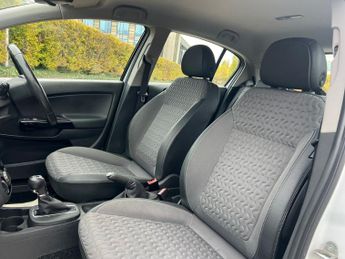 Vauxhall Corsa 1.4 16V SE Hatchback 5dr Petrol Auto Euro 5 (100 ps)