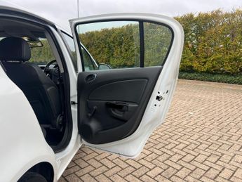 Vauxhall Corsa 1.4 16V SE Hatchback 5dr Petrol Auto Euro 5 (100 ps)