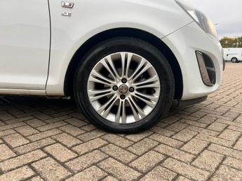 Vauxhall Corsa 1.4 16V SE Hatchback 5dr Petrol Auto Euro 5 (100 ps)