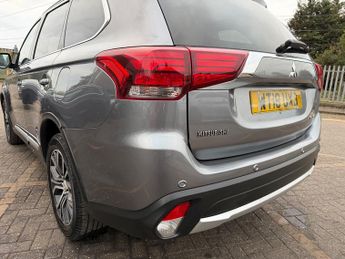 Mitsubishi Outlander 2.2 DI-D 3 SUV 5dr Diesel Auto 4WD Euro 6 (147 ps)