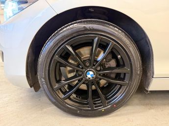 BMW 2 Series 2.0 220i GPF Sport Coupe 2dr Petrol Auto Euro 6 (s/s) (184 ps)