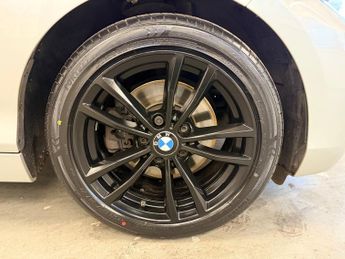 BMW 2 Series 2.0 220i GPF Sport Coupe 2dr Petrol Auto Euro 6 (s/s) (184 ps)