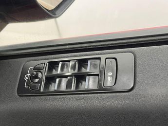 Land Rover Discovery Sport 2.0 TD4 HSE Black Auto 4WD Euro 6 (s/s) 5dr