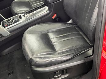 Land Rover Discovery Sport 2.0 TD4 HSE Black Auto 4WD Euro 6 (s/s) 5dr