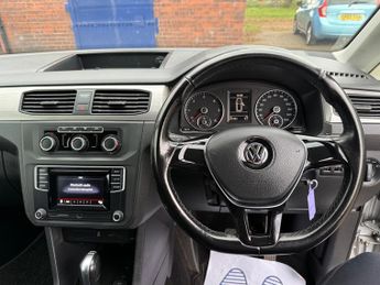 Volkswagen Caddy Maxi Life 2.0 TDI BlueMotion Tech MPV 5dr Diesel DSG Euro 6 (s/s) (102 ps)